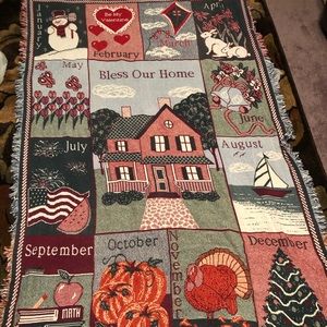 Calendar holiday throw